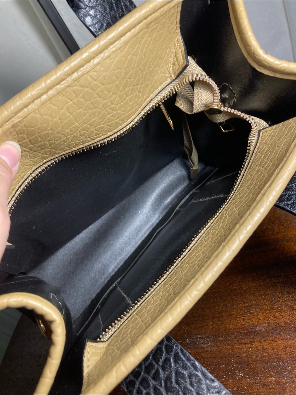 The Tote Bag - Picture 5 of 6